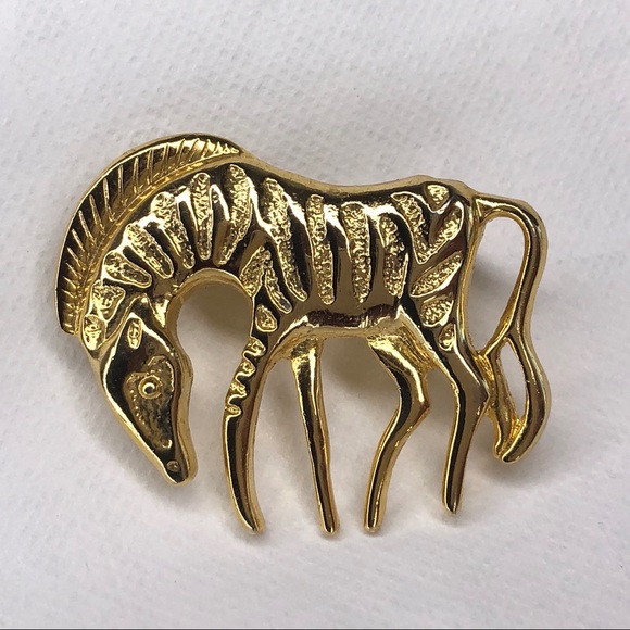 Vintage Jewelry - BROOCH/PIN GOLD  PLATED METAL VINTAGE HORSE